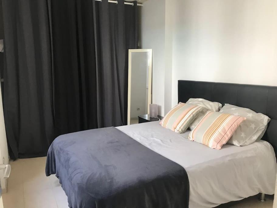 Appartement Avec Terrasse Centre De La Bastide Carcassonne Luaran gambar